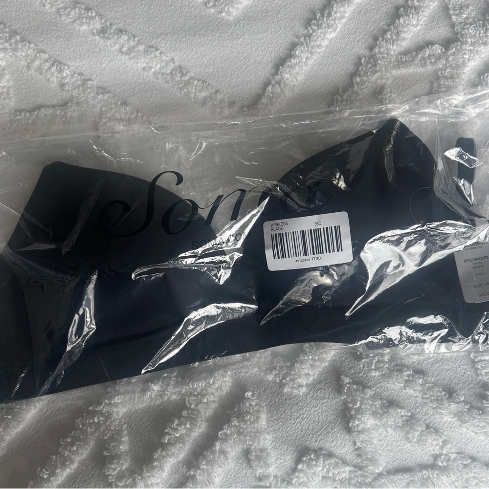 Soma Embliss Wireless Black Bra NWT